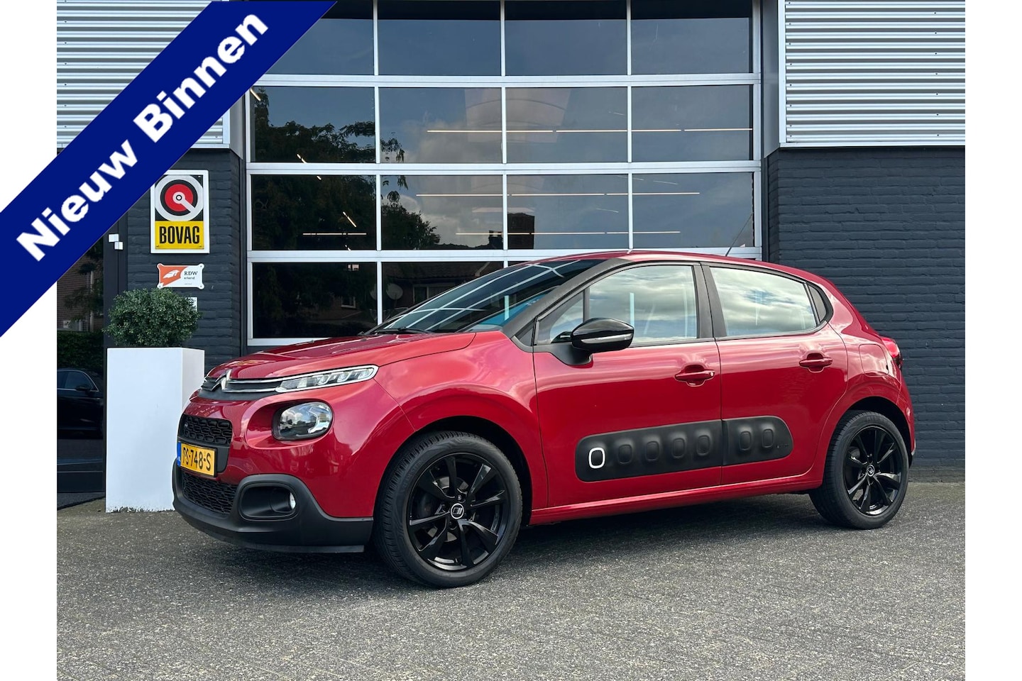 Citroën C3 - 1.2 Feel, Airco, Bluetooth, Cruise, NW Distributieriem, NAP, Radio - AutoWereld.nl