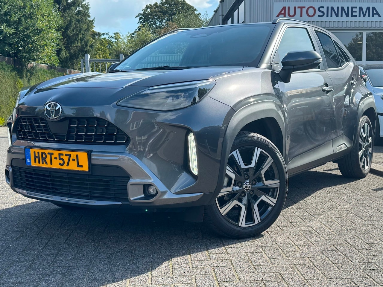 Toyota Yaris Cross - 1.5 Hybrid 130 Executive | Afneembare Trekhaak | HUD | - AutoWereld.nl