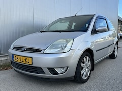 Ford Fiesta - 1.4-16V Ghia, nwe distributie, AIRCO