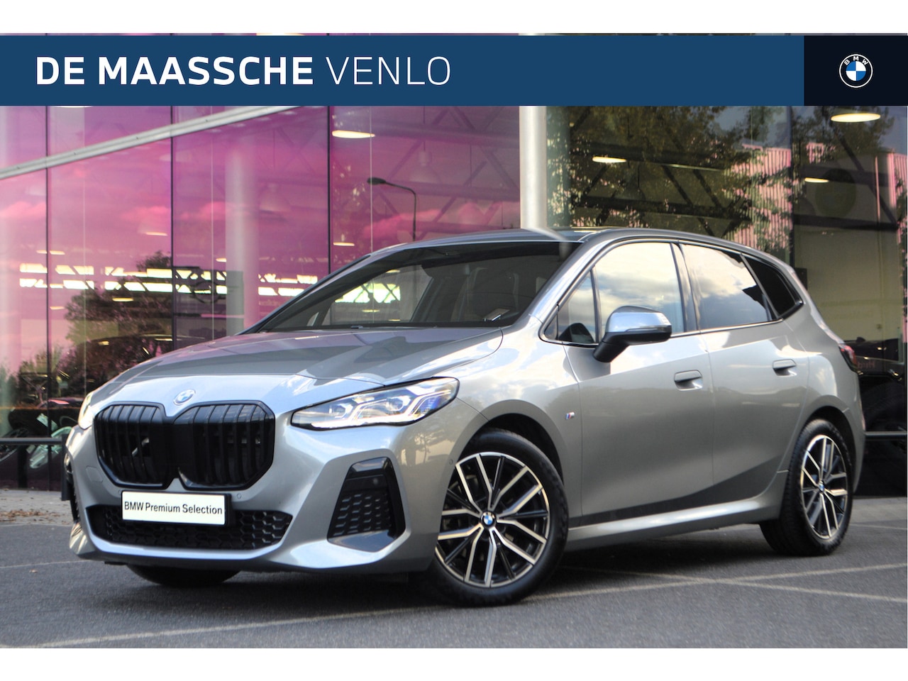 BMW 2-serie Active Tourer - 218i M Sport Automaat / Sportstoelen / Achteruitrijcamera / Adaptieve LED / Comfort Access - AutoWereld.nl