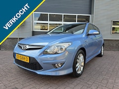 Hyundai i30 - | NL Auto | Trekhaak | Airco | 1.6i i-Motion