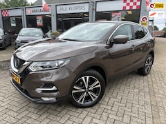 Nissan Qashqai - 1.3 DIG-T 160 Business Edition AUTOMAAT *360 camera + parkeersensor v/a + trekhaak + stoel