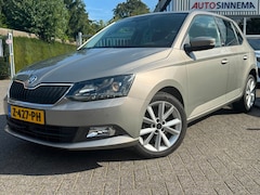 Skoda Fabia - 1.2 TSI Style | Automaat | All Season | Stoelverwarming |
