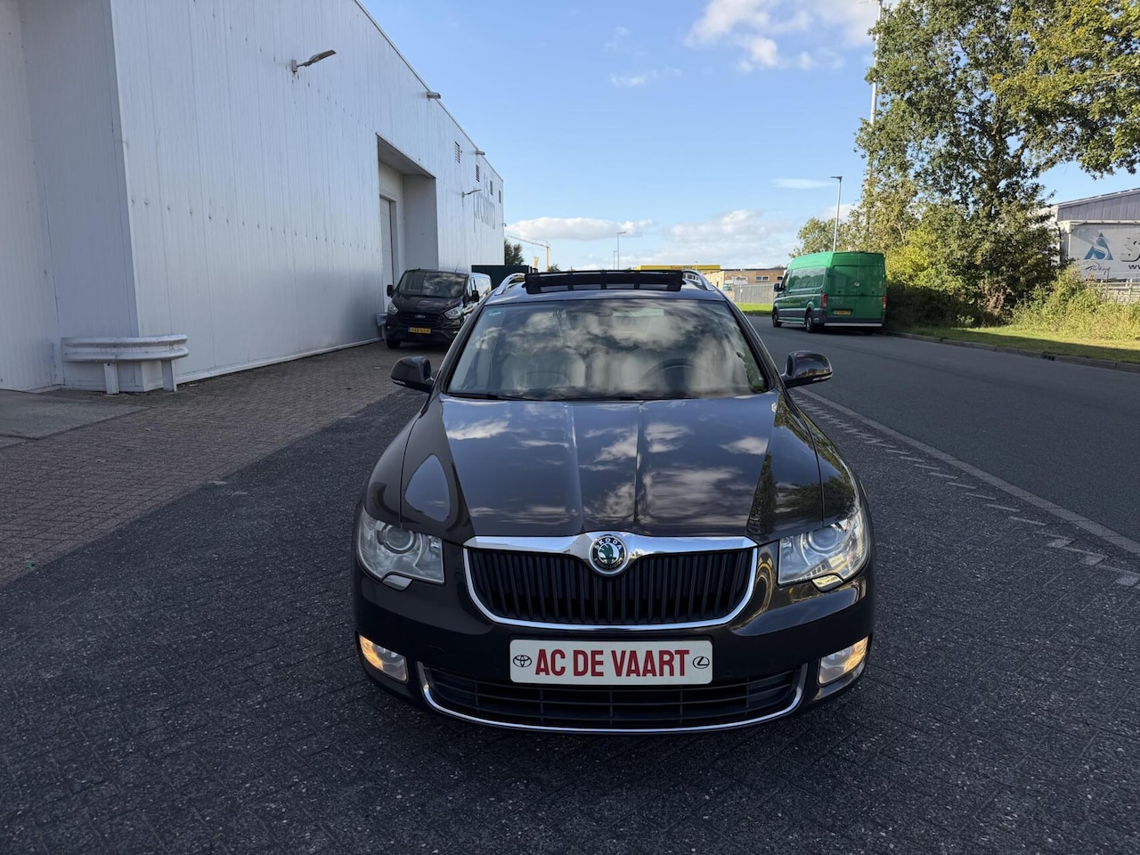 Skoda Superb Combi - 3.6 FSI Elegance 4x4 Business Line 3.6 FSI Elegance 4x4 Business Line - AutoWereld.nl