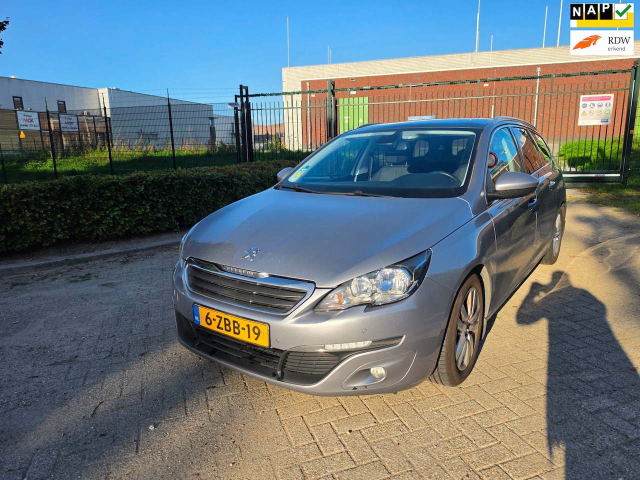 Peugeot 308 SW - 1.6 BlueHDI Blue Lease Executive PANO CAMERA - AutoWereld.nl