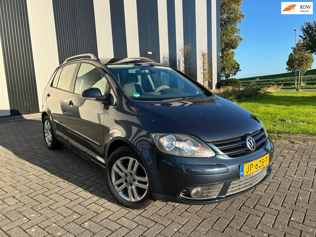 Volkswagen Golf Plus - 2.0 TDI Sportline Business Automaat-Clima-Cruise-Trekhaak - AutoWereld.nl