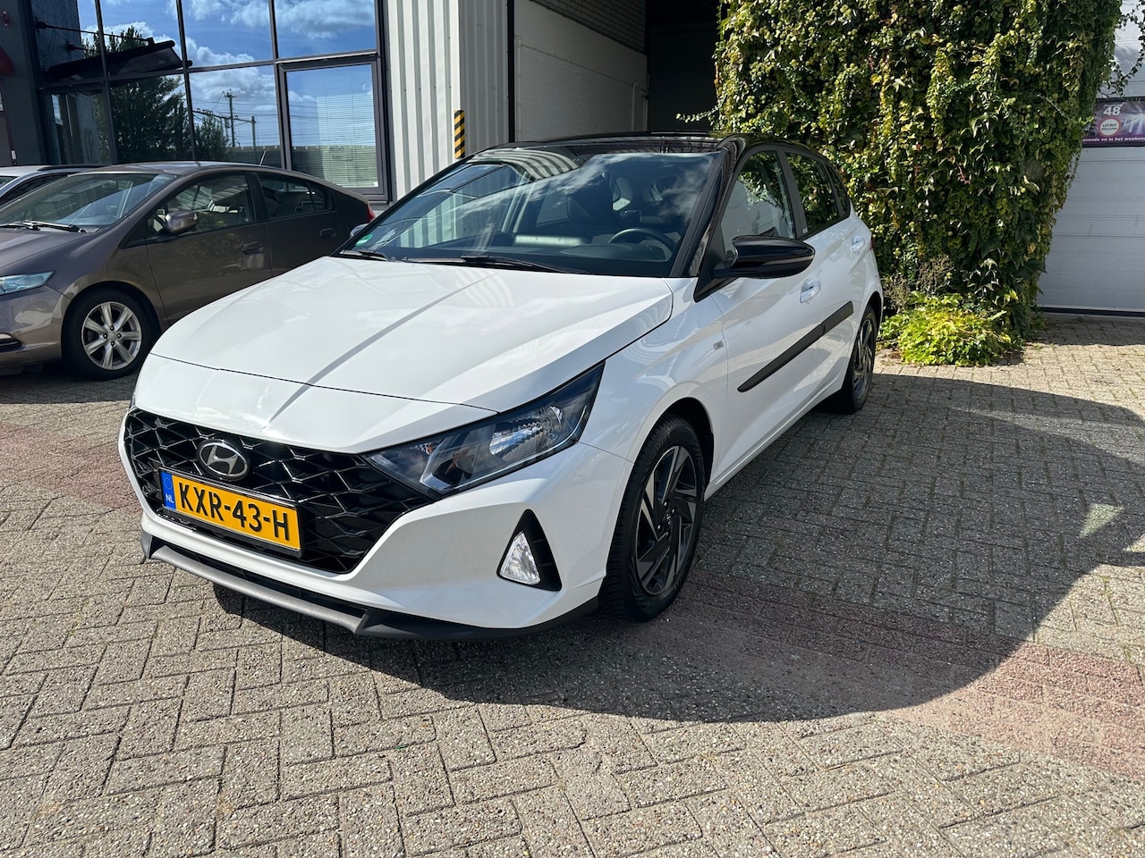 Hyundai i20 - 1.0 T-GDI Comfort 1.0 T-GDI Comfort , HYBRID, AUTOMAAT - AutoWereld.nl