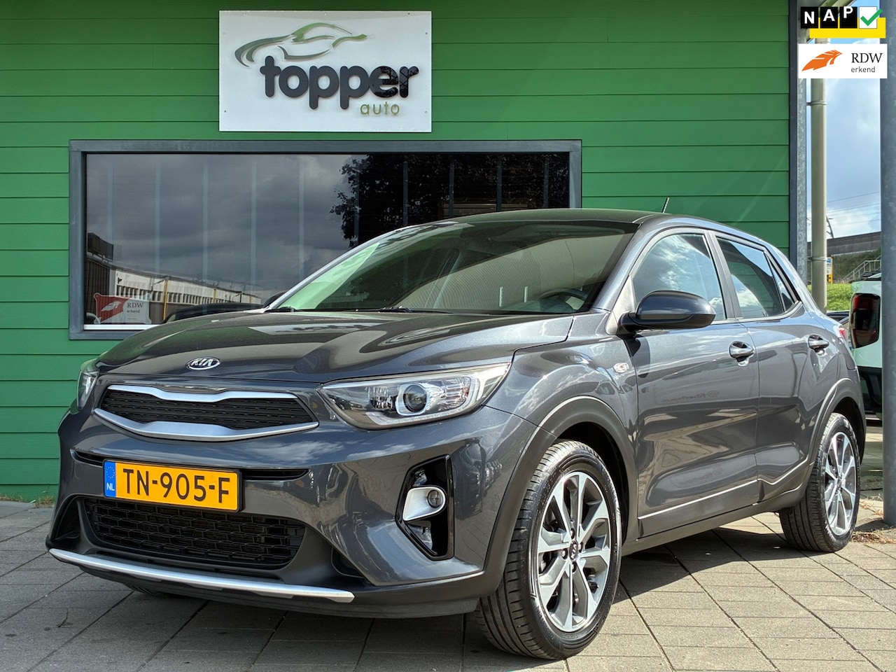 Kia Stonic - 1.0 T-GDi ComfortPlusLine Navigator|1e Eigenaar|Navigatie|Camera|Airco|CruiseControl|PDC|T - AutoWereld.nl