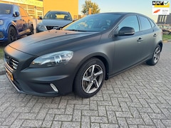 Volvo V40 - 2.0 D4 R-Design Business leer Harmon Kardon Garantie