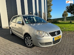 Volkswagen Polo - 1.2-12V Trendline Nw APK-Airco-Pdc-Elekpakket