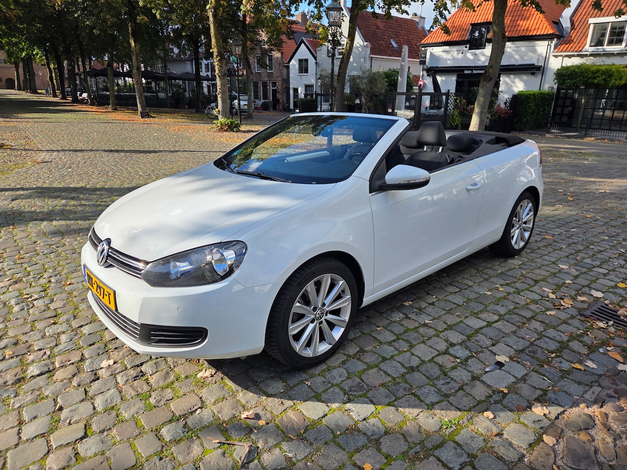 Volkswagen Golf Cabriolet - 1.2 TSI BlueMotion Laatste modeljaar - AutoWereld.nl
