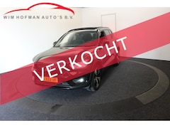 Volvo XC40 - Recharge P8 AWD R-Design 360° Cam Pano WarmtepTrekh 408pk Memseats