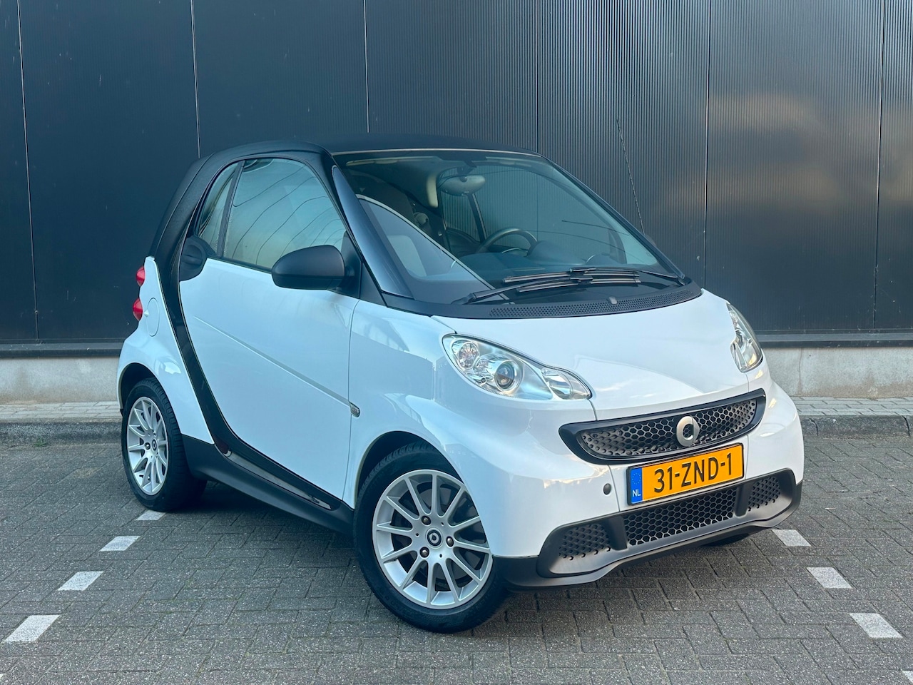 Smart Fortwo coupé - 1.0 mhd Pure* Nette staat* Airco* N.A.P.! - AutoWereld.nl
