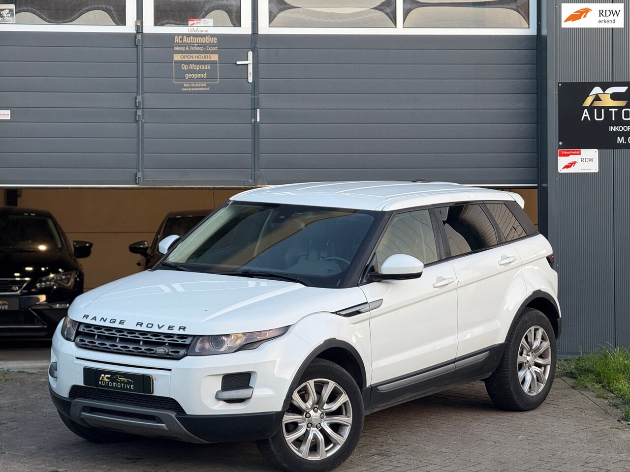 Land Rover Range Rover Evoque - 2.2 eD4 2WD Pure Xenon/Leder - AutoWereld.nl