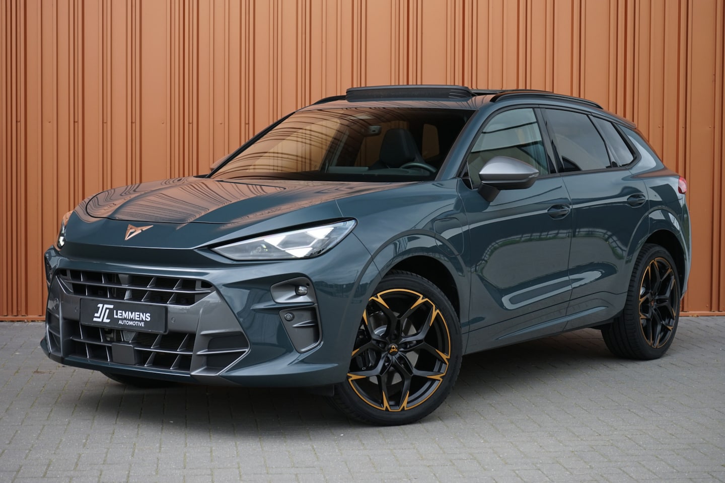 CUPRA Terramar - 1.5 TSI e-Hybrid VZ Perf. 272PK Panodak Head up Memory Trekhaak ACC - AutoWereld.nl
