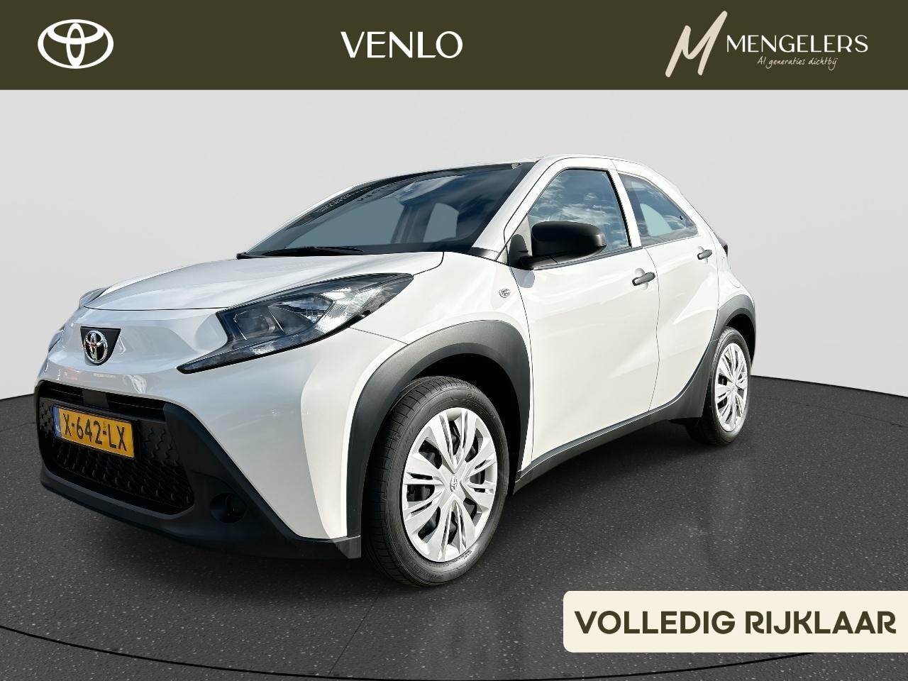 Toyota Aygo X - 1.0 VVT-i MT Play Rijklaar | Cruise Control Adaptief | Apple Carplay /- Android Auto | DAB - AutoWereld.nl