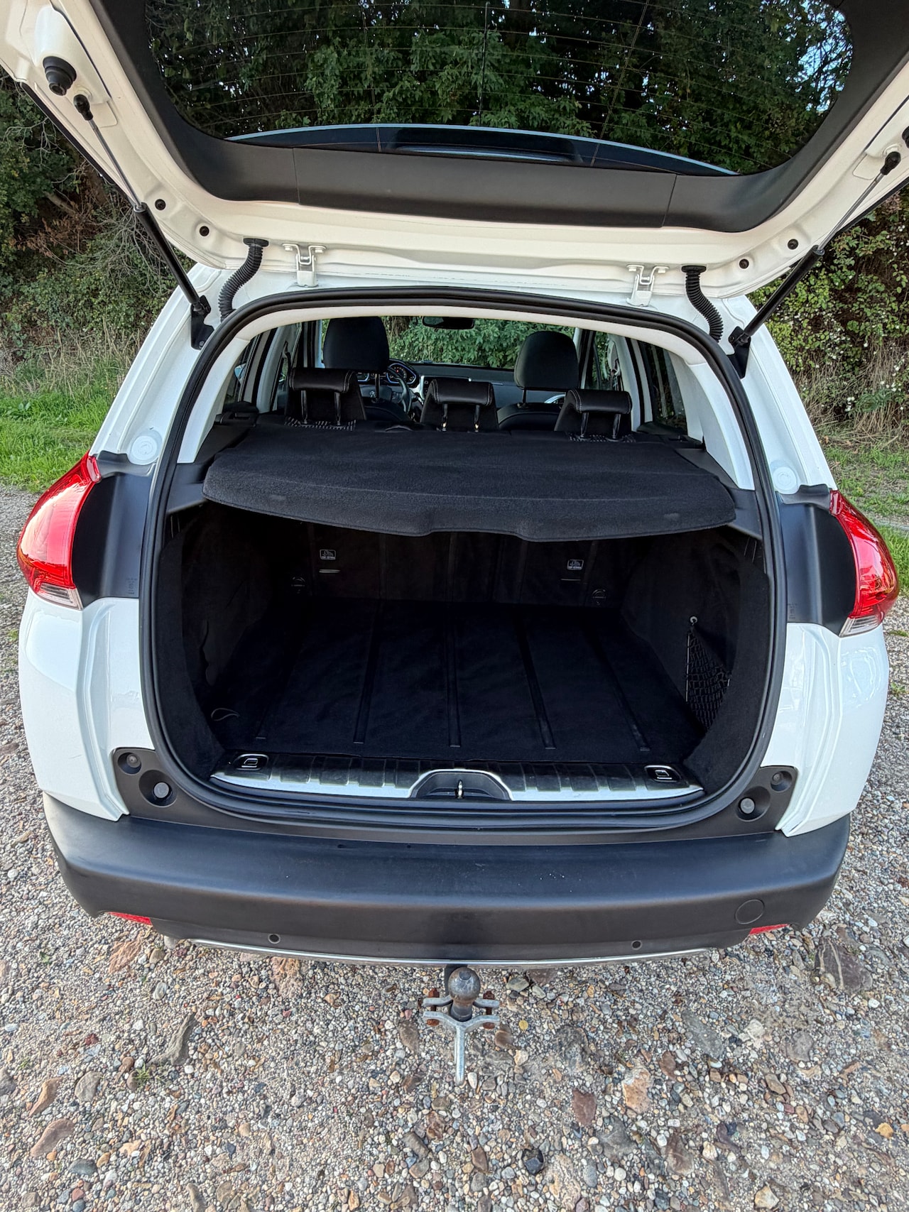 Peugeot 2008 - 1.2 PureTech Allure Pack Premium Plus Cruise control, airco, trekhaak