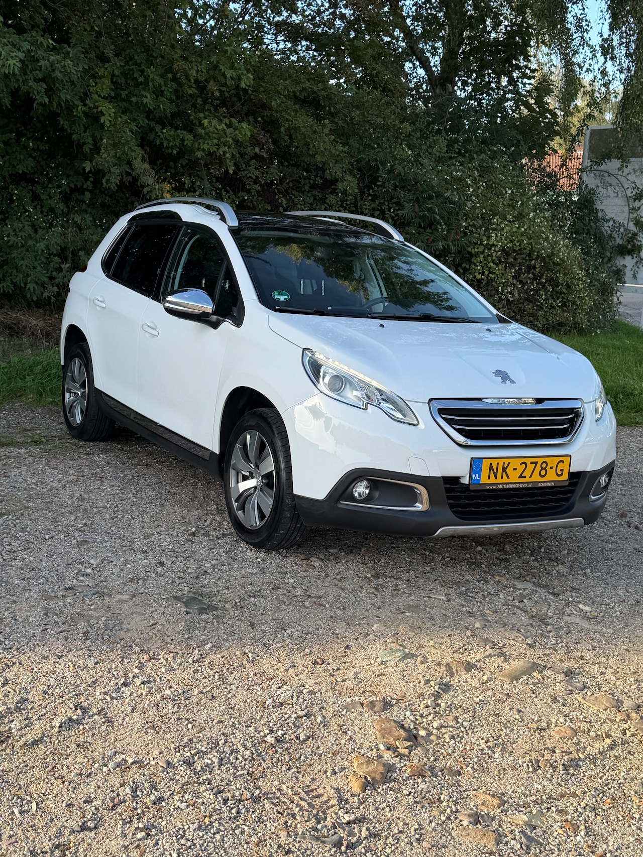 Peugeot 2008 - 1.2 PureTech Allure Pack Premium Plus Cruise control, airco, trekhaak