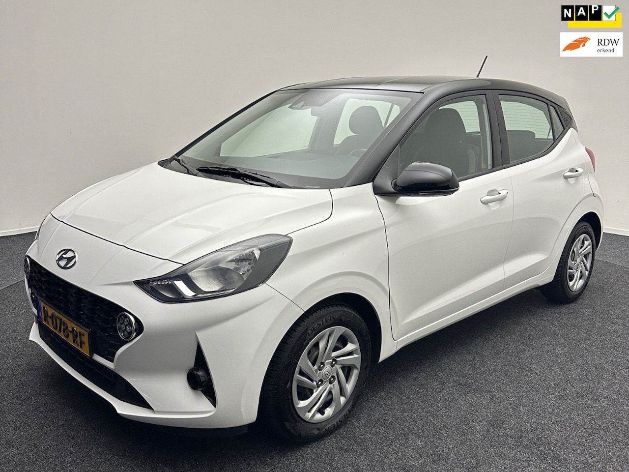 Hyundai i10 - 1.0 Comfort 1e eig Carplay cruise nwe APK - AutoWereld.nl