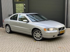 Volvo S60 - 2.4 Summum