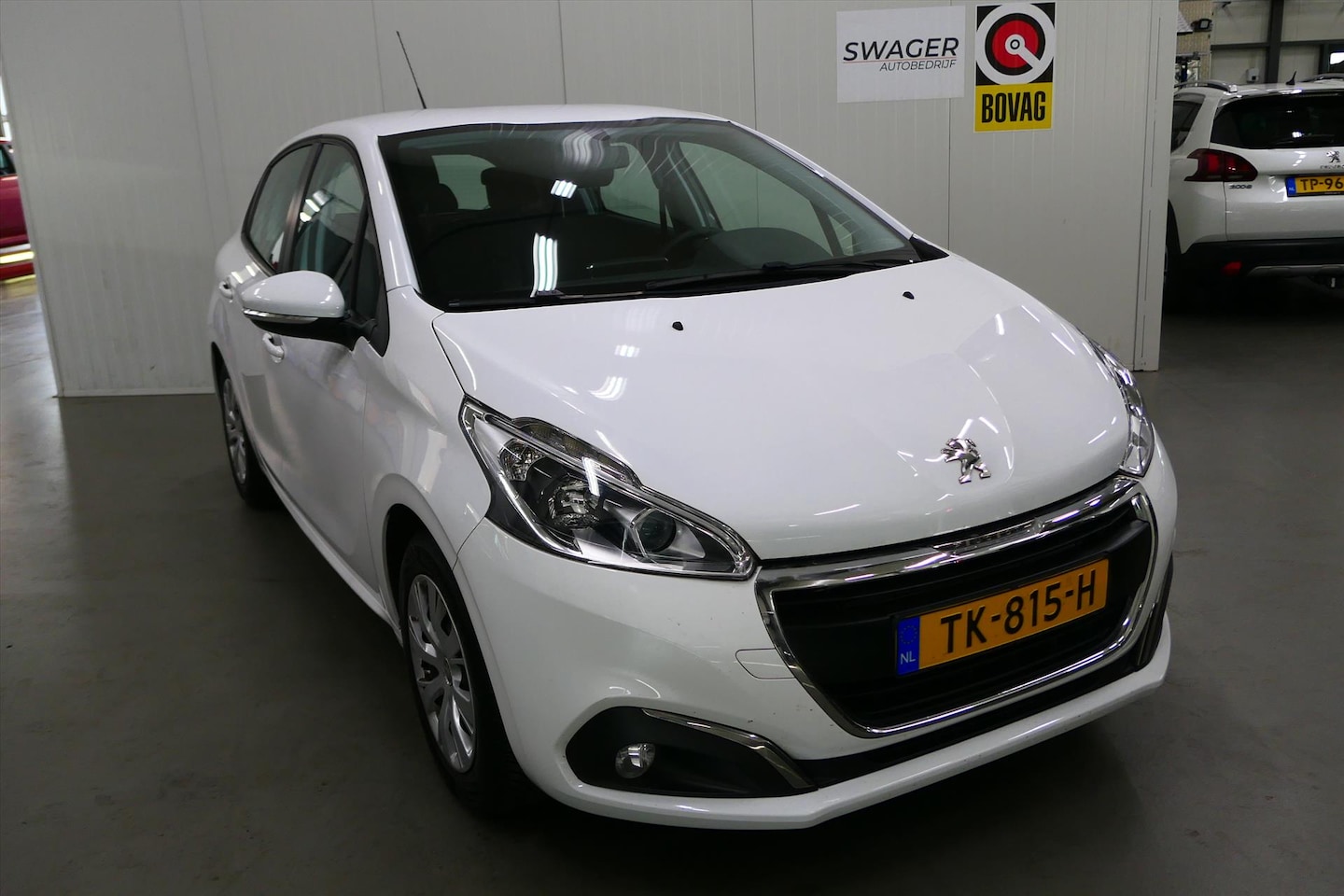Peugeot 208 - 1.2 Puretech 82pk 5D Blue Lion (Trekhaak&Dealeronderhouden) - AutoWereld.nl