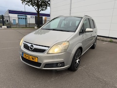 Opel Zafira - 2.2 Cosmo Automaat APK 11-05-2027 Cruise Climate Trekhaak Parkeersensoren