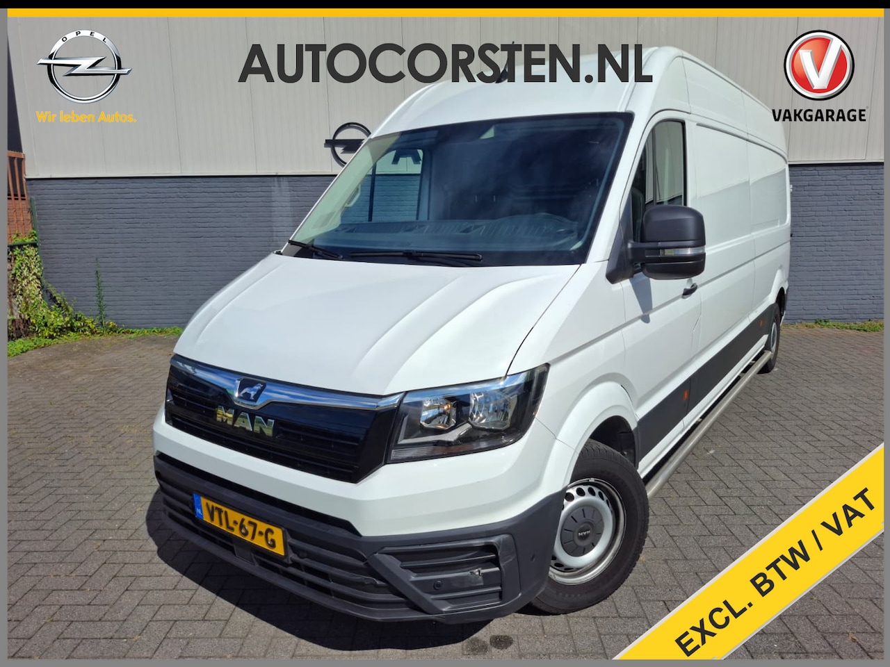 Volkswagen Crafter - 35 2.0D L4H3 Extra Lang+Hoog Camera Comfort Stoel Airco Apple Carplay Android Auto Cruise - AutoWereld.nl