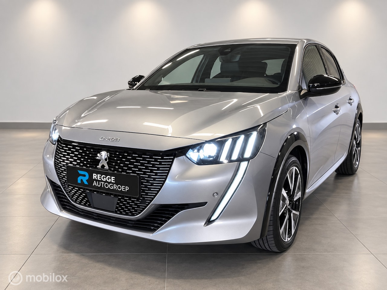 Peugeot e-208 - EV GT 350 50 kWh KEYLES | CARPLAY | LED - AutoWereld.nl