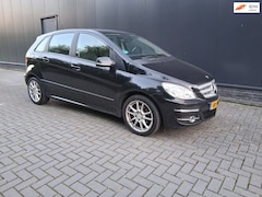 Mercedes-Benz B-klasse - 200 AUTOMAAT / luxe uitvoering