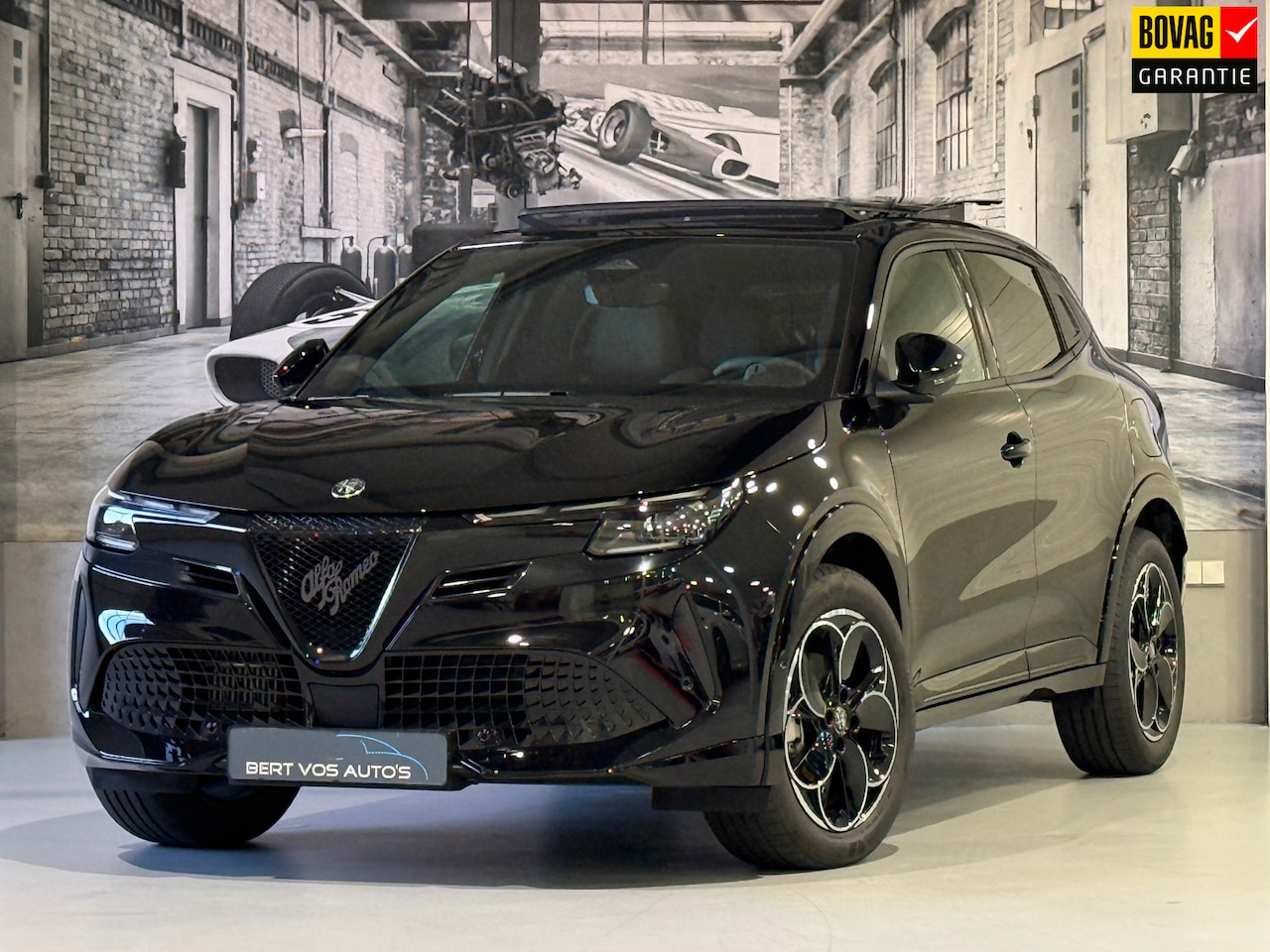 Alfa Romeo Junior - 1.2 Turbo Hybrid Ibrida Ti Black Edition - AutoWereld.nl