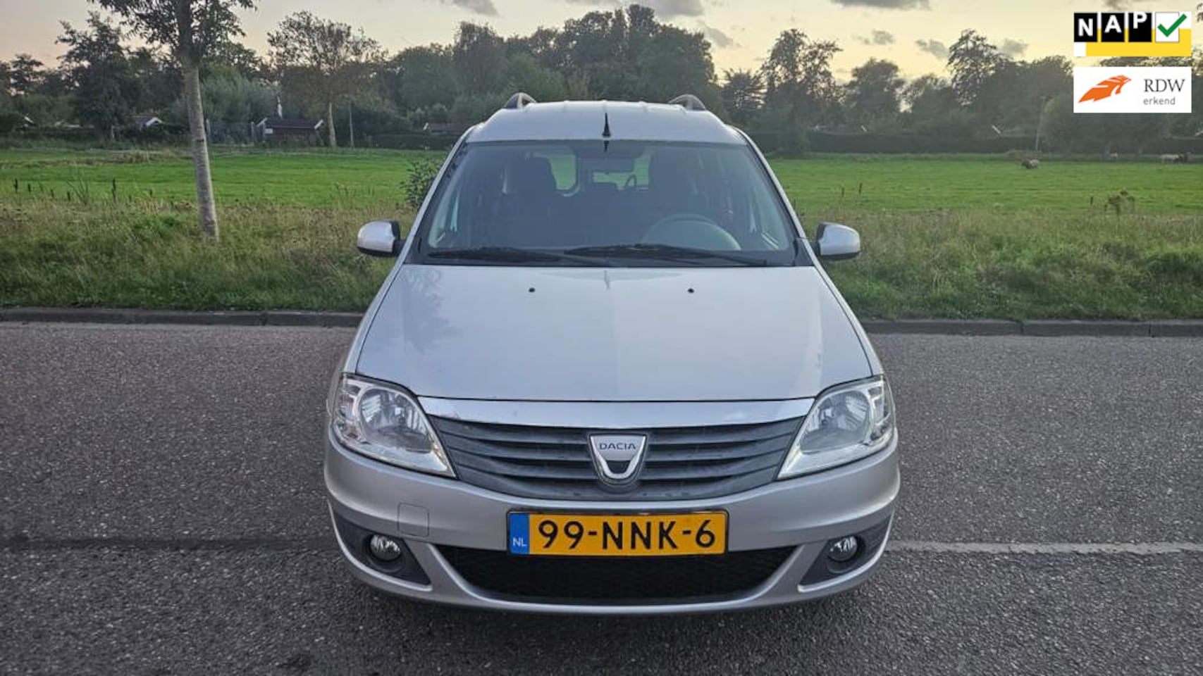 Dacia Logan MCV - 1.6 Blackline 1.6 Blackline - AutoWereld.nl
