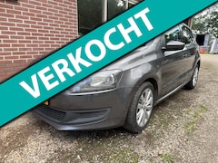 Volkswagen Polo - 1.4-16V Highline