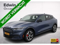 Ford Mustang Mach-E - AWD 75 kWh | SOH 95.5 % | Trekhaak afn. | Ad cruise | Navi | Led | NL-auto