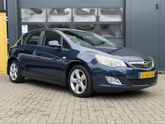 Opel Astra - 1.6 Selection | Airco | Cruise | trekhaak