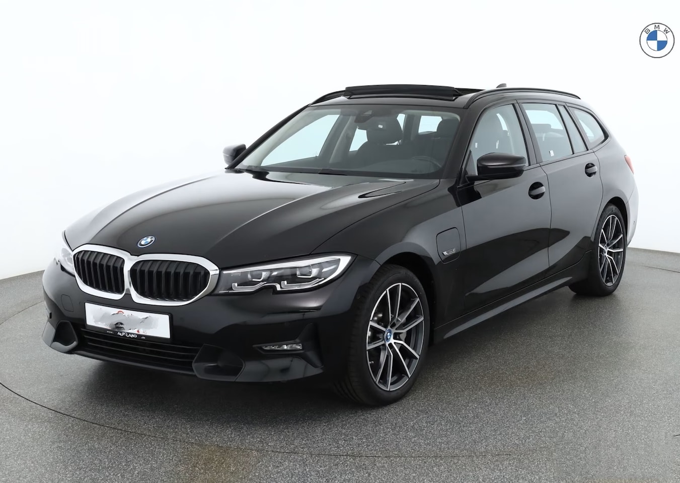 BMW 3-serie Touring - 330e SPORTLINE ** LED, LEDER, PANO, TREKH, APPLE, ALARM, AMBIENTE, 18-inch LMV ** 1e EIG - - AutoWereld.nl