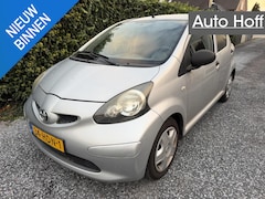 Toyota Aygo - 1.0-12V | HANDEL / EXPORT | LEES TEKST | Airco | 5 Deuren | APK tot 28-10-2026