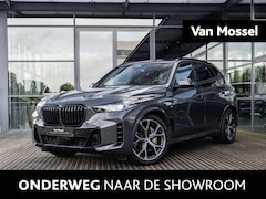 BMW X5 - xDrive50e | DRAVITGRAU | ACHTERAS BESTURING | PANORAMADAK | TREKHAAK | SOFTCLOSE | STOELVE