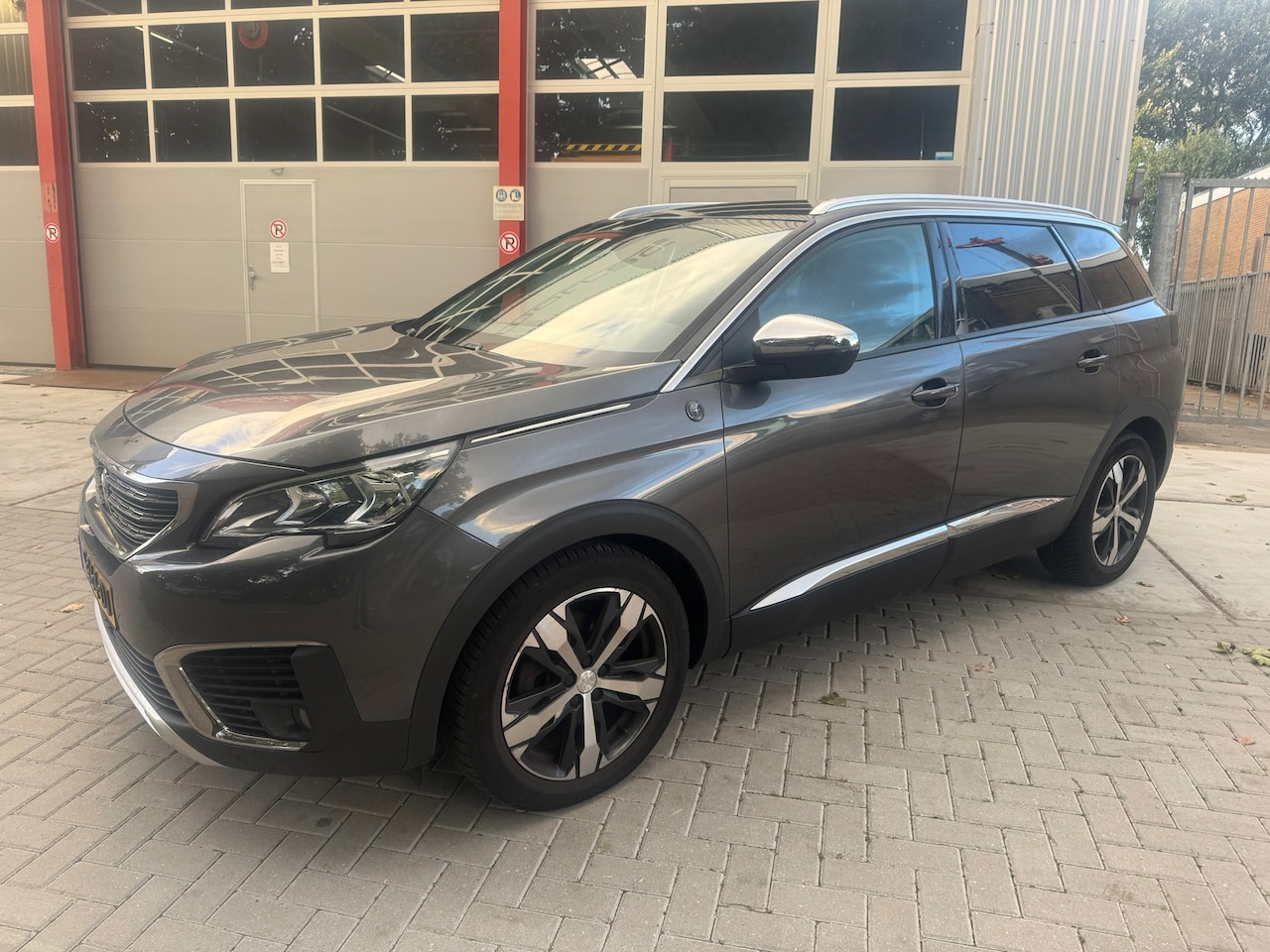 Peugeot 5008 - 1.2 PureTech Crossway 7 Persoons - AutoWereld.nl