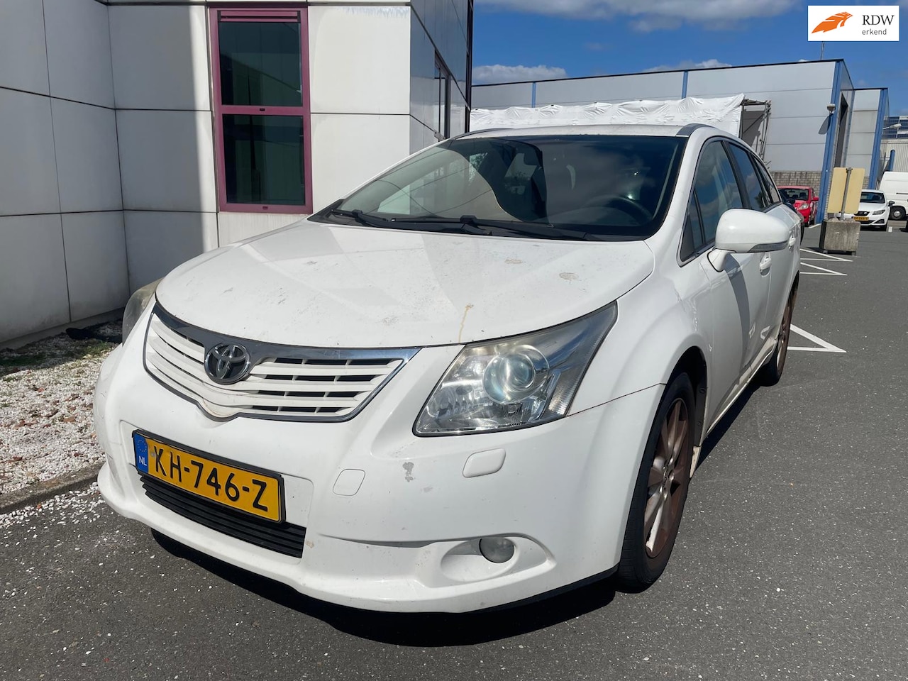 Toyota Avensis Wagon - 1.8 VVTi Business start niet lekke koppakking - AutoWereld.nl