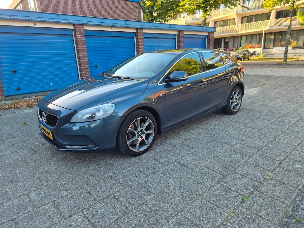 Volvo V40 - 2.0 D3 Inscription 2.0 D3 Inscription - AutoWereld.nl
