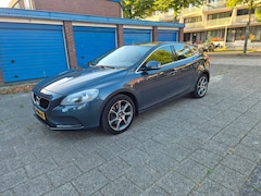 Volvo V40 - 2.0 D3 Inscription