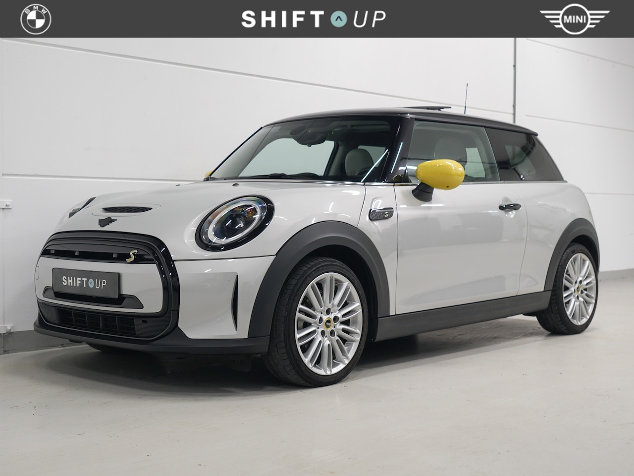 MINI Electric - 33 kWh Panoramadak | Yours Leder | CarPlay - AutoWereld.nl