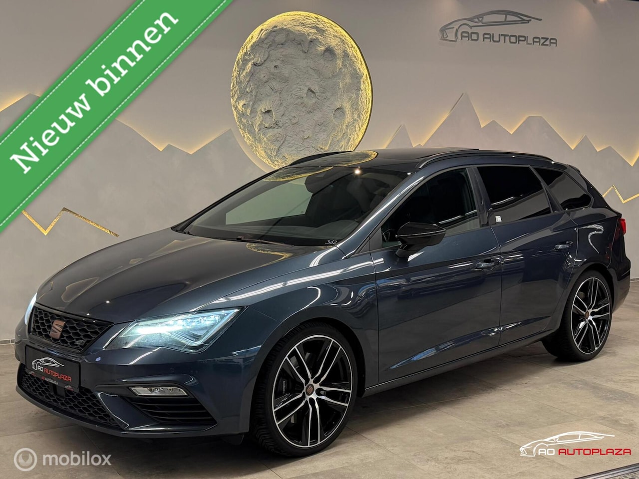 SEAT Leon ST - 2.0 TSI CUPRA 300 4DRIVE Panorama/Kuipstoelen/Keyless/Virtual/Beats - AutoWereld.nl