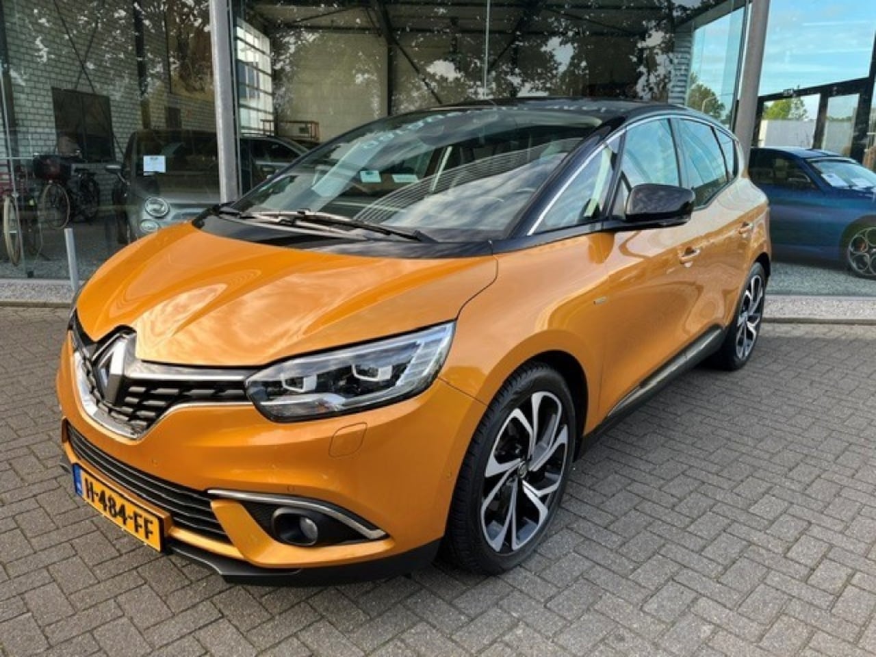 Renault Scénic - 1.3 TCE BOSE NAVI CAMERA TREKHAAK - AutoWereld.nl