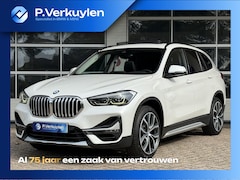 BMW X1 - xDrive25i X LINE | PANORAMA | NAVIGATIE PLUS | STOELVERWARMING | CAMERA | HEAD UP |