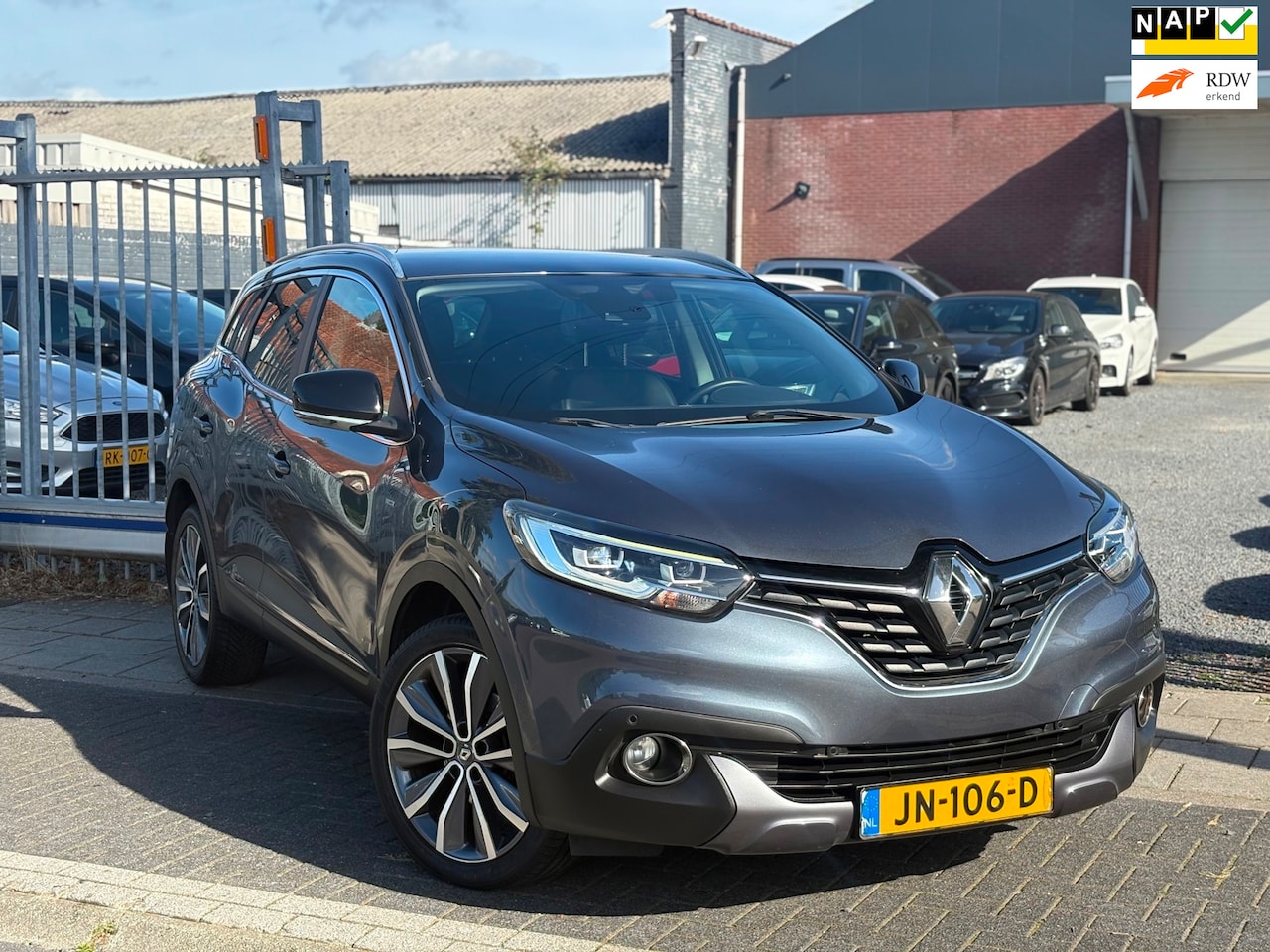 Renault Kadjar - 1.2 TCe Bose | LED | Half Leder | A.Camera | 19” LMV | - AutoWereld.nl