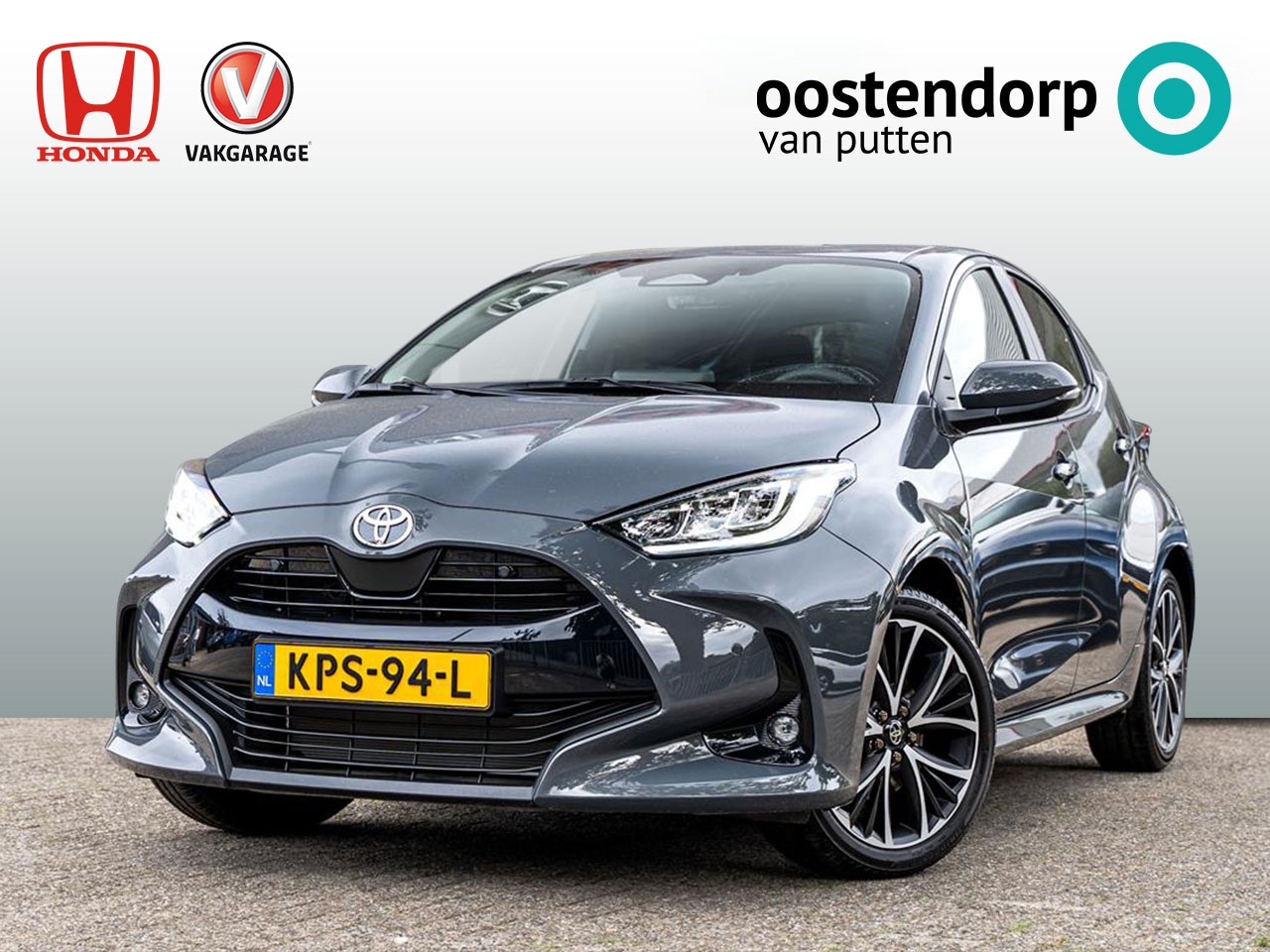 Toyota Yaris - Full Hybrid Dynamic Plus Automaat | Storm Grey Metallic | Dodehoeksensoren | Carplay | Sto - AutoWereld.nl