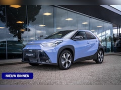 Toyota Aygo X - Hybrid 115 pulse Automaat * Stoelverwarming * Camera * Carplay