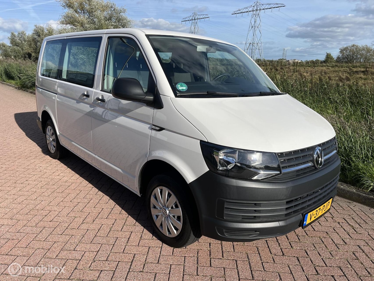 Volkswagen Transporter - 2.0 TSI Benzine+ AC| Slechts 21.000km - AutoWereld.nl