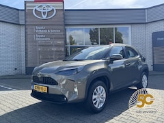 Toyota Yaris Cross - HYBRID 115 BUSINESS PLUS STOEL/STUURVERW APPLE/ANDROID CAMERA CLIMA AD-CRUISE LM-VELGEN BL